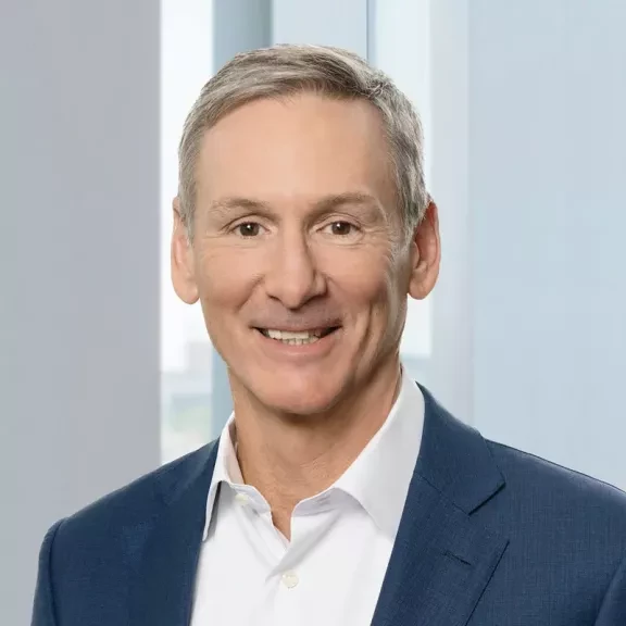 Headshot of Tom Linebarger