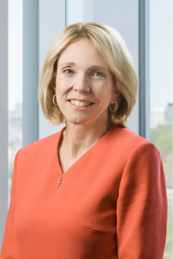Headshot of Catharine Ellingsen