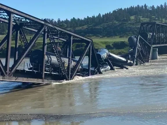 bridge collapse