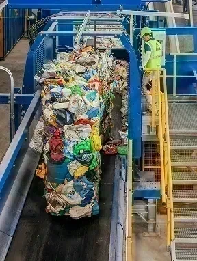 sorting materials on a conveyor belt